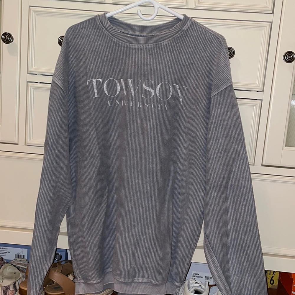 Towson sweatshirt